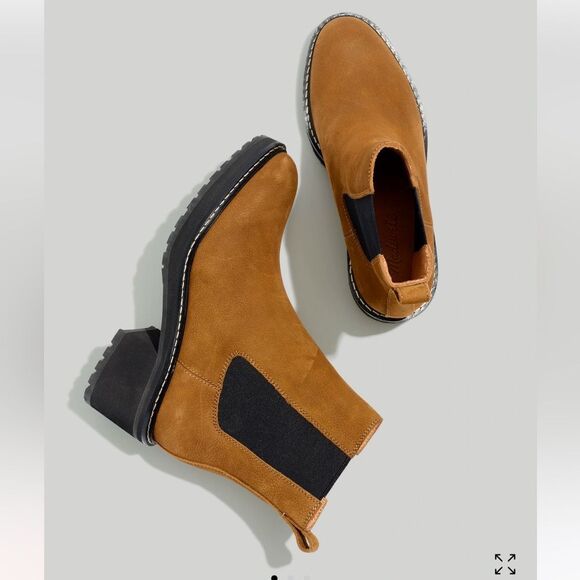 Madewell Shoes - Madewell Carina Chelsea Lug boots burled wood color size 7.5